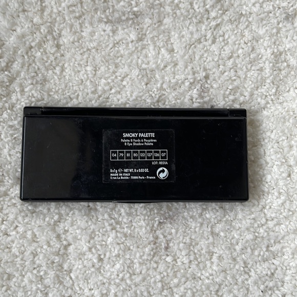 Make Up For Ever Smoky Palette - Picture 3 of 3